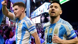 La afición argentina invade Times Square para animar a Messi en la Copa América