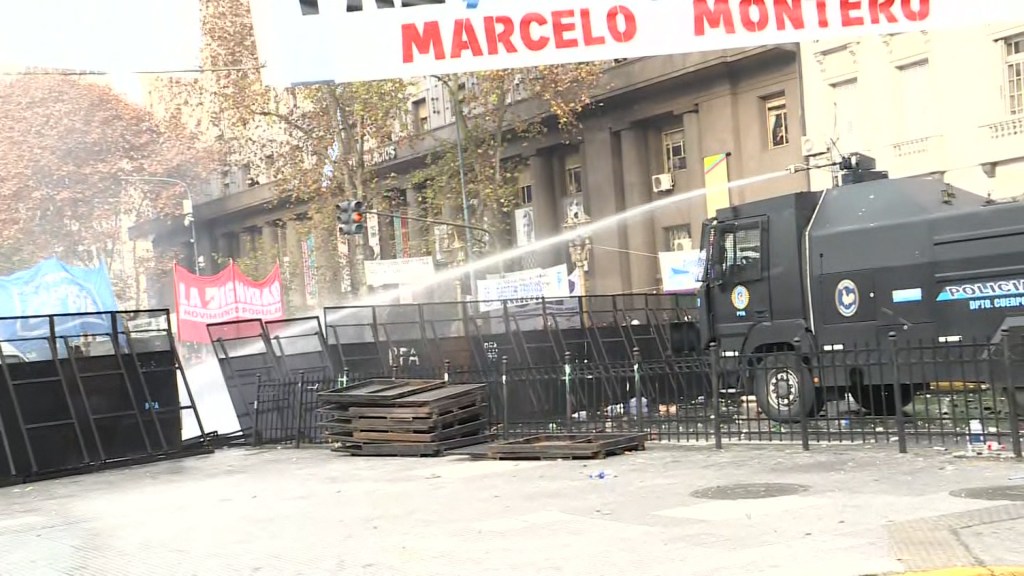 Protestas en Argentina. (Crédito: CNN)