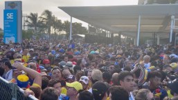 Aficionados sin boletos provocan caos en la final de la Copa América