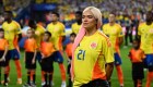 Karol G cantó el himno de Colombia previo a la final de la Copa América