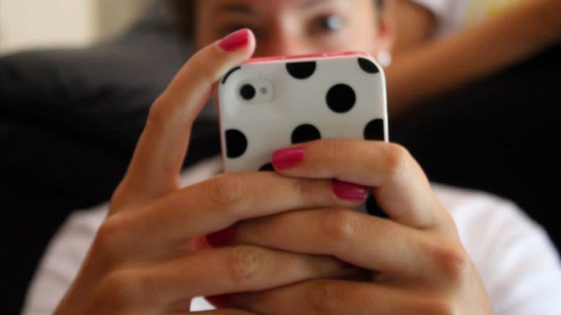 ¿Por qué los adolescentes son más vulnerables a las redes sociales?