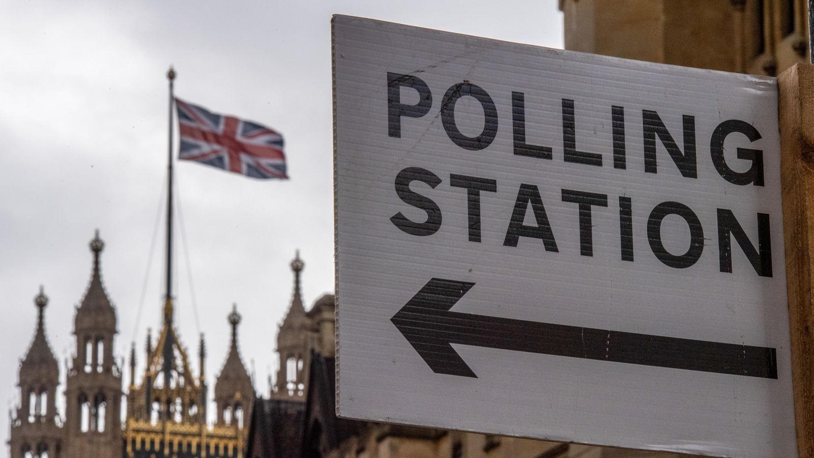 Podsumowanie i wyniki wyborów w Wielkiej Brytanii w 2024 r., które wygrał Keir Starmer