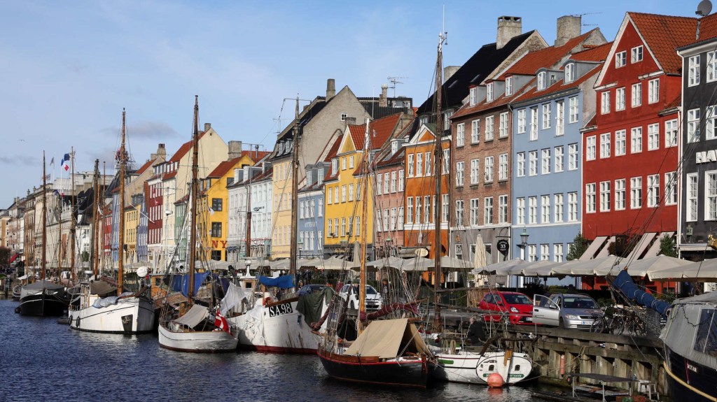Copenhague recompensará a turistas ecológicos con comida gratuita