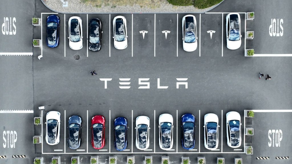 Elon Musk pone pausa a la construcción de la fábrica de Tesla en México
