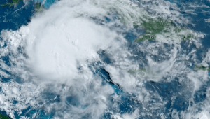 Satélite capta imágenes del huracán Beryl cerca de la península mexicana de Yucatán