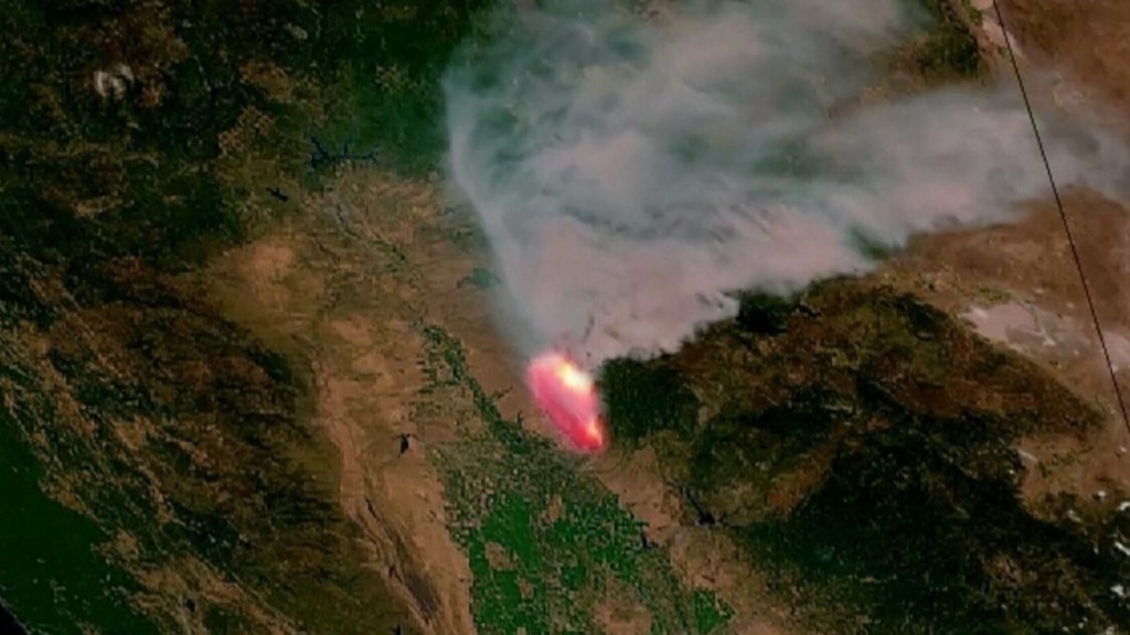 Imágenes satelitales muestran la magnitud del incendio Park en California