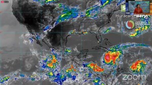 Gobernador de Yucatán, Mauricio Vila, pide a ciudadanos prepararse ante el impacto del huracán Beryl