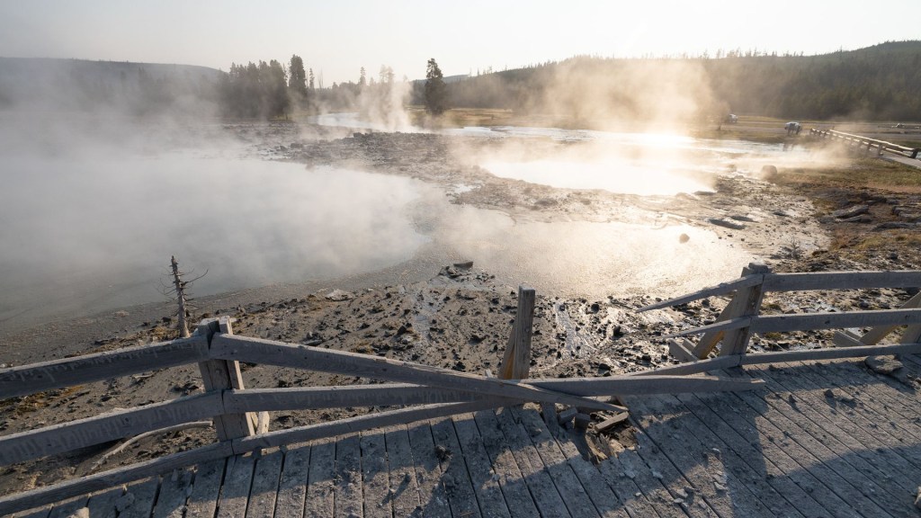¿Qué es una explosión hidrotermal, como la que se registró en Yellowstone?