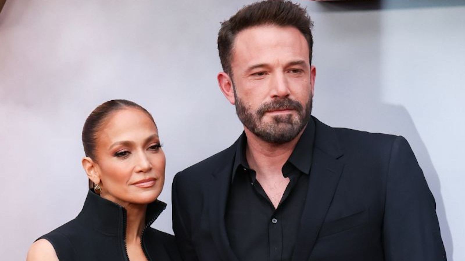 Jennifer López le pide divorcio a Ben Affleck tras dos años de
casados