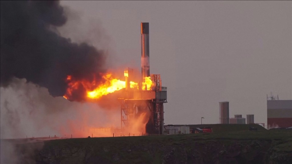 Explota el motor de un cohete durante una prueba