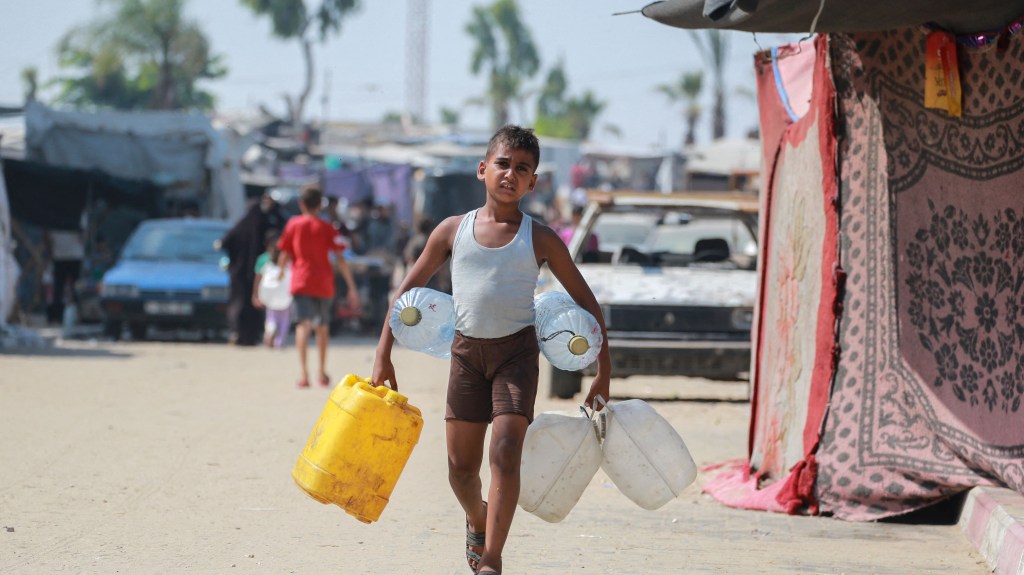 Lo que cuatro horas revelan sobre la vida de los niños en Gaza