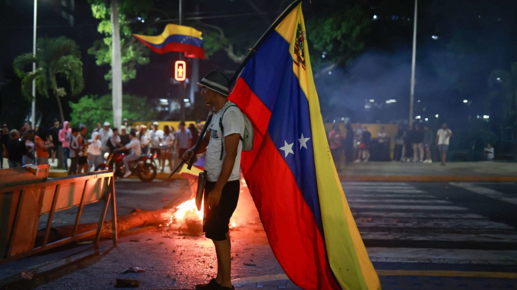 Entrevista a Antonio Ledezma: En Venezuela han detenido a más de 70 oficiales de la Fuerza Armada