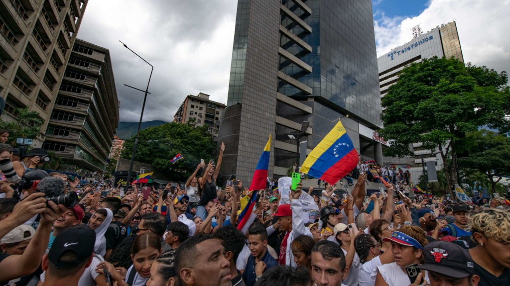 "No veo una salida fácil en Venezuela", dice el periodista Jorge Ramos