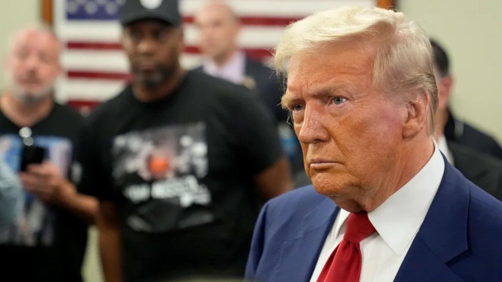 El expresidente de Estados Unidos Donald Trump hace una parada de campaña en la Asociación de Protección de la Policía de Las Vegas el 14 de septiembre de 2024, en Las Vegas. (Foto: Alex Brandon/AP)