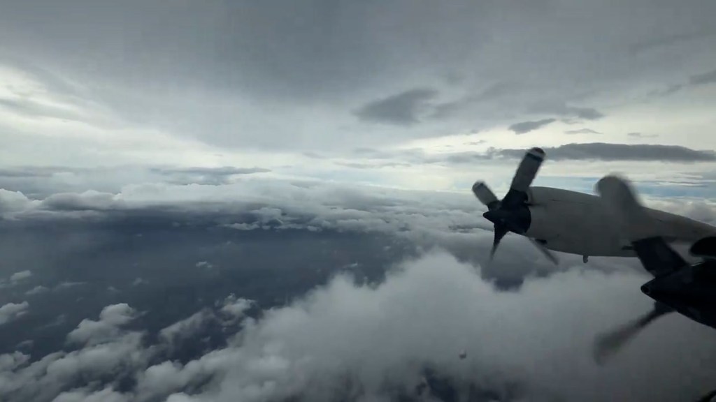 Así se ve el ojo del huracán Helene desde un avión cazatormentas