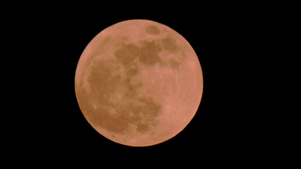 Mira las mejores imágenes del eclipse parcial con la superluna desde Venezuela