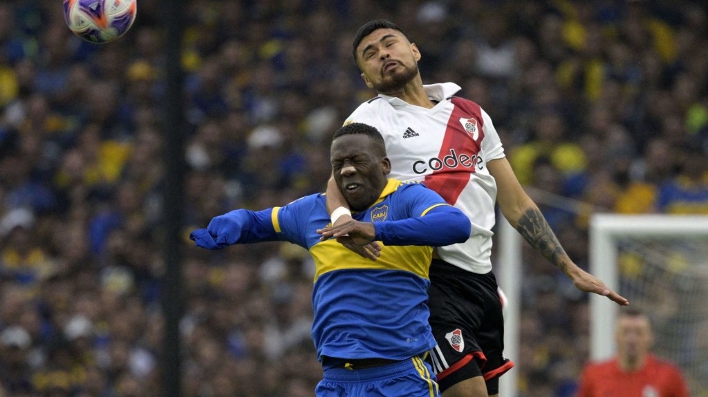 Boca Juniors y River Plate se enfrentan en un nuevo superclásico en Argentina