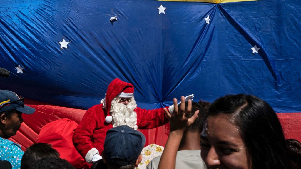 Que Maduro adelante la fecha de la Navidad es un ataque a la Iglesia católica, dice experto