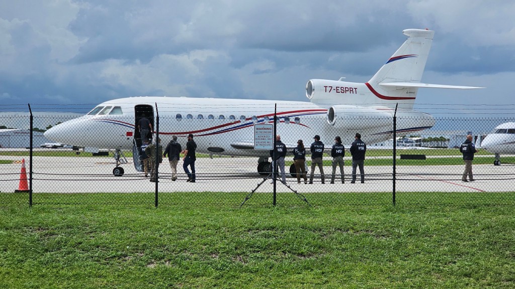 Rusia apoya a Venezuela para que EE.UU. devuelva el avión de Nicolás Maduro