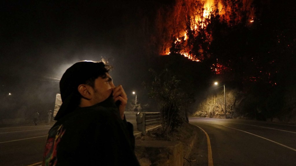 Incendios en Ecuador: Se intensifican las llamas en varias zonas de Quito