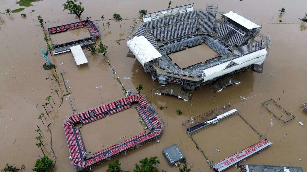 Huracán John avanza sobre México: este ha sido su saldo hasta el momento