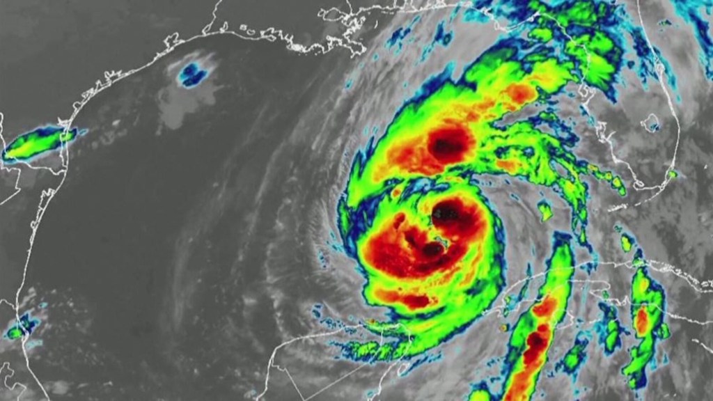 Nuevas imágenes satelitales muestran al enorme huracán Helene acercándose a la costa de Florida