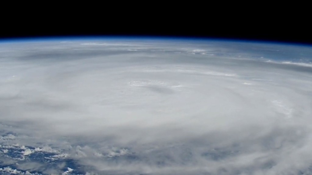 El huracán Helene se acerca a las costas de Florida como categoría 4