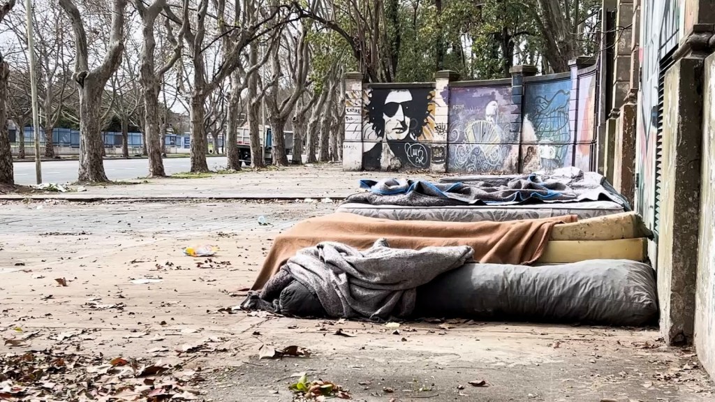 Más de 100 personas en situación de calle murieron durante el último año en Argentina, según estudio