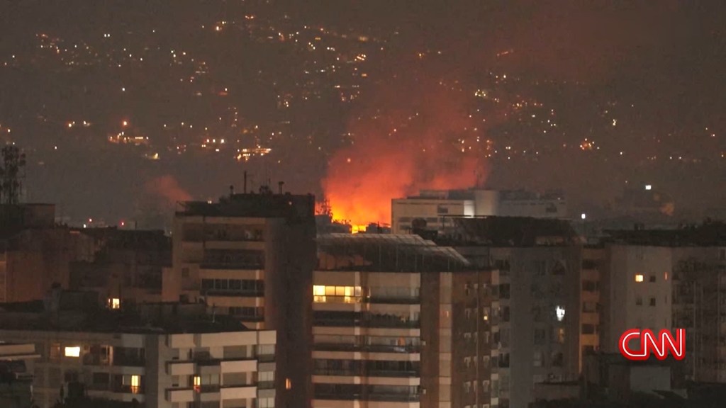 Fuego y humo en el cielo de Beirut tras un nuevo ataque aéreo israelí