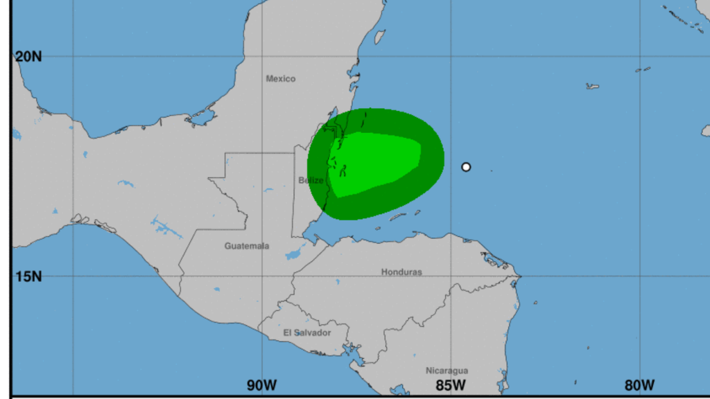 Tormenta tropical Nadine impacta en el sureste de México