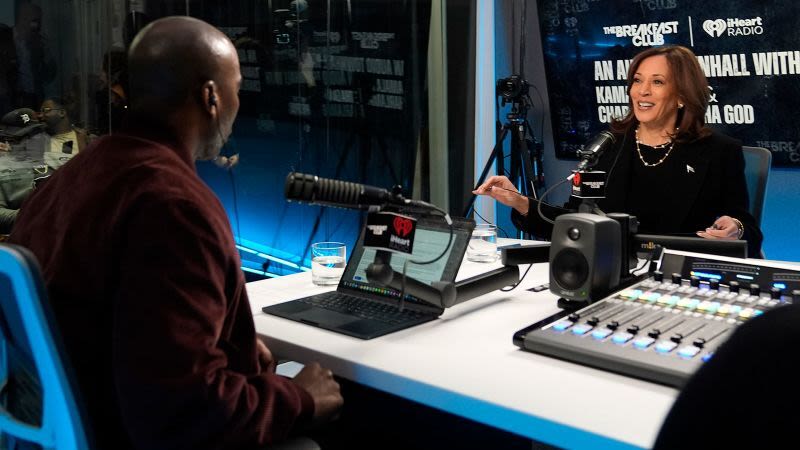 Harris concuerda con Charlamagne Tha God: la visión de Trump “tiene que ver con el fascismo”