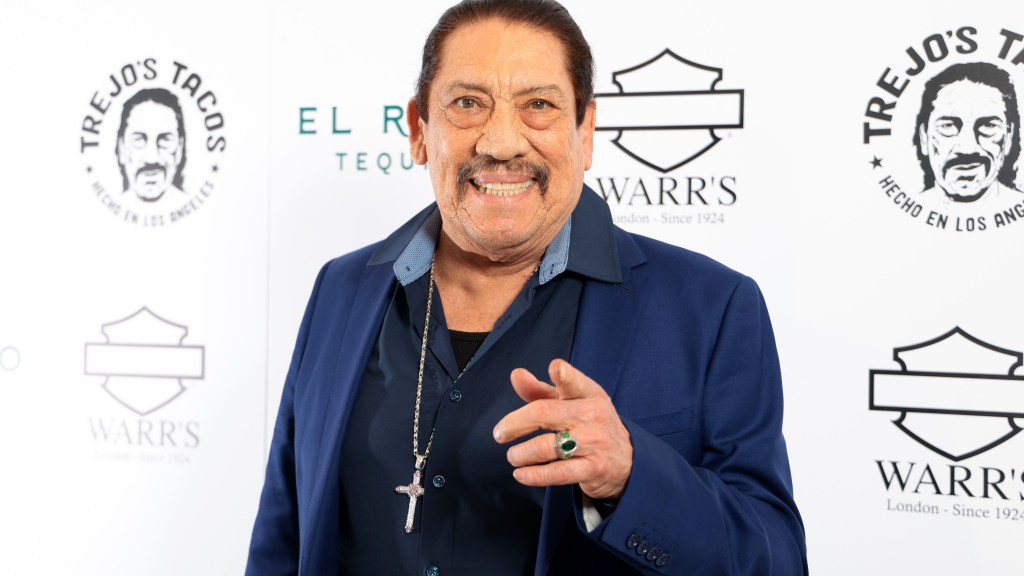 Danny Trejo habla sobre el lado humorístico de su nueva película “Seven Cemeteries”