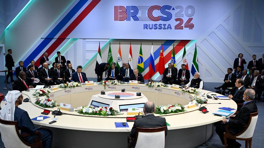 Países en cumbre de los BRICS buscan fortalecer su influencia mundial