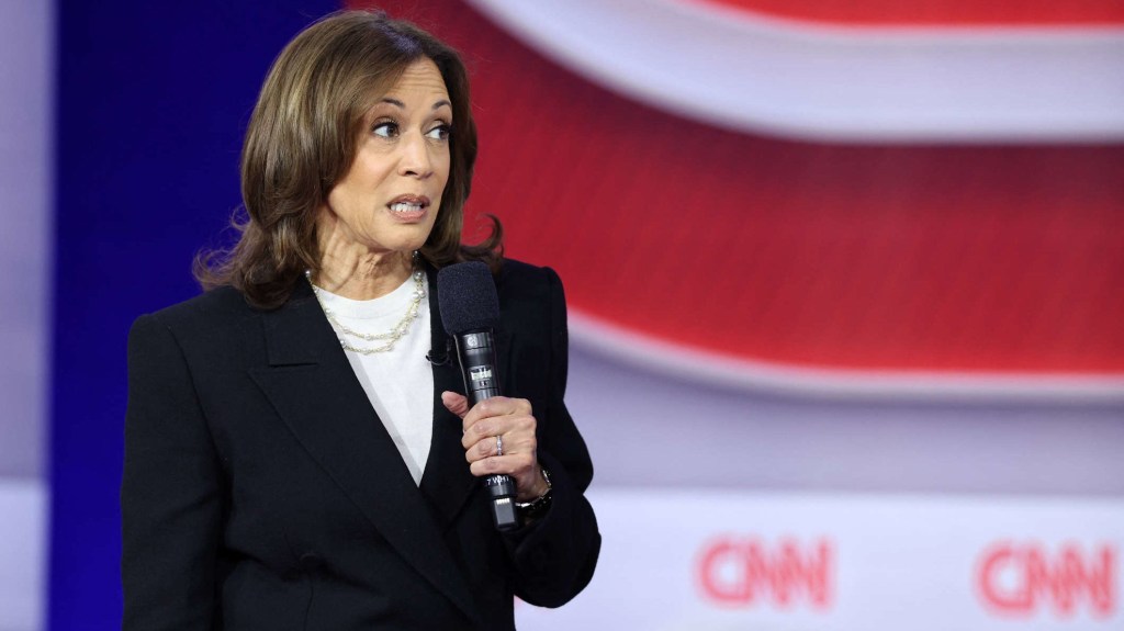 Kamala Harris se burla del muro de Trump y promete fortalecer la frontera si gana la Presidencia