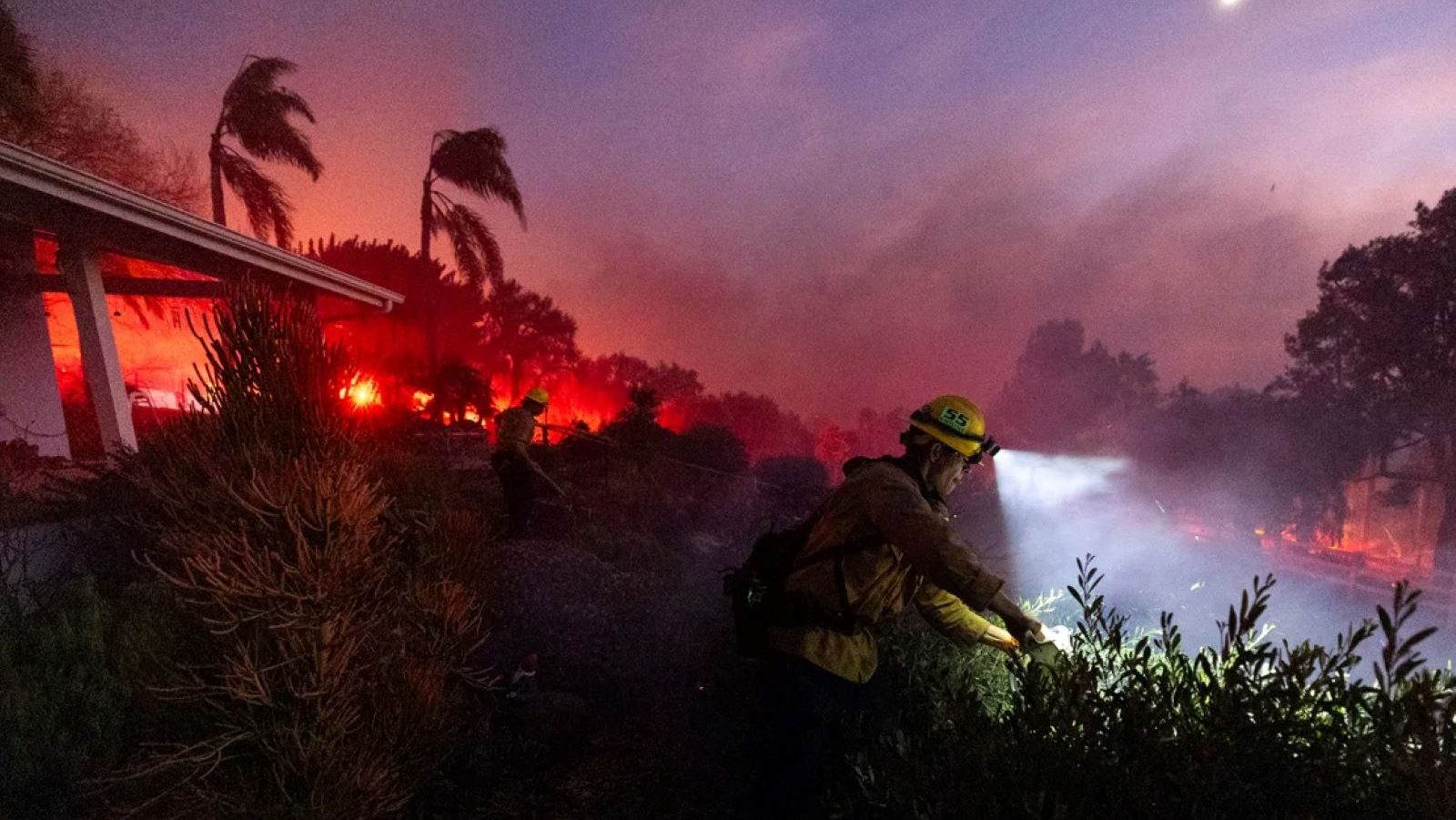 27 millones de personas en California enfrentan una advertencia de incendio "que amenaza la vida" imagen-8