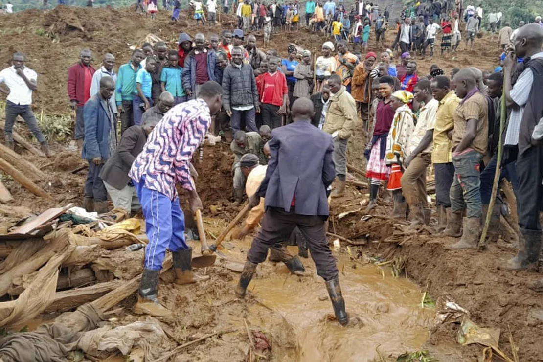 Uganda deslizamiento tierra