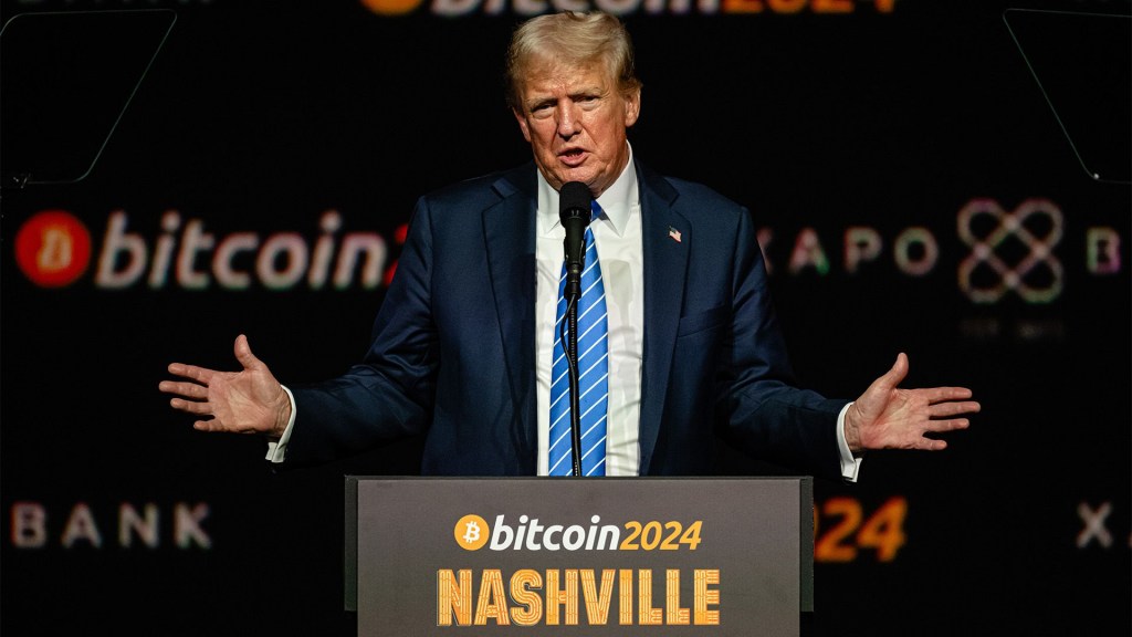 Los “bitcoiners” aportaron millones a la campaña de Trump. Así es como podría devolvérselos