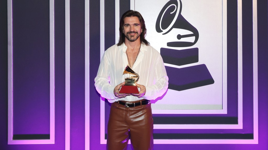 Juanes ve a los Latin Grammy como "una llave que abre oportunidades"