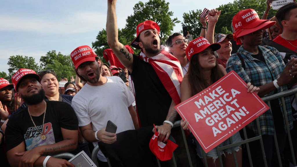 El apoyo de los latinos a Trump aumentó, ¿cómo lo logró?