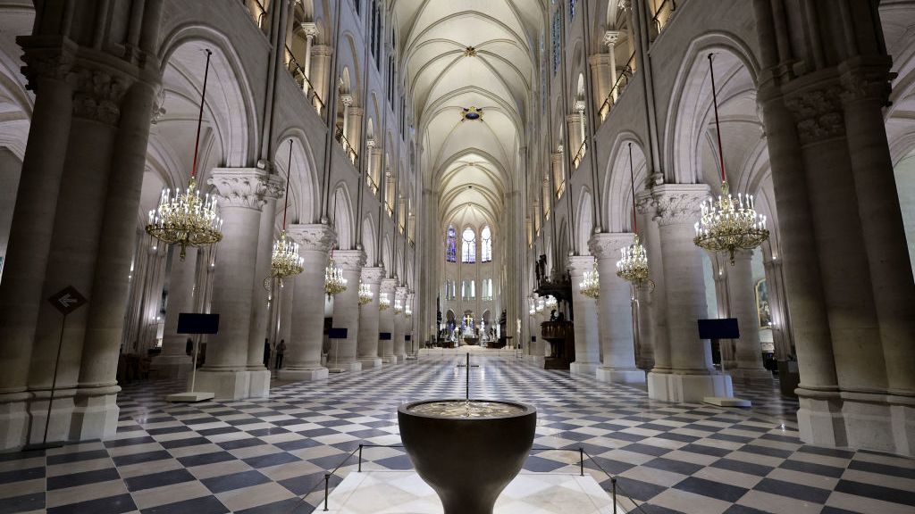 “Convertir cenizas en arte”: así se ve la Catedral de Notre Dame por dentro tras años de restauración