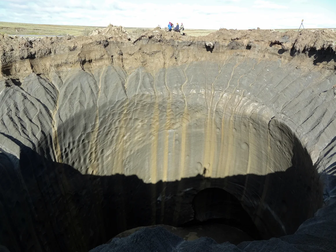 Cráteres misteriosos estallaron en el permafrost de Siberia. Los científicos dicen que ahora saben por qué ocurrió imagen-10