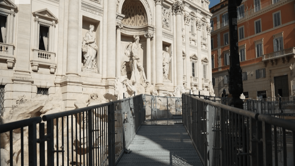 ¿Cómo es el proceso de renovación de la famosa Fontana di Trevi?