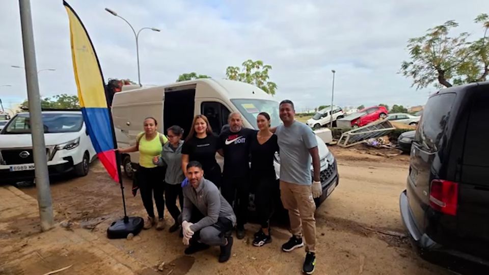 Así viven el drama algunos colombianos afectados por la DANA en Valencia