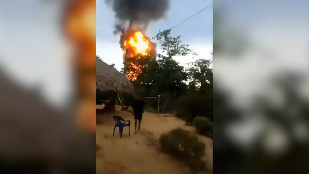 ¿Hizo erupción un volcán de lodo en Colombia?