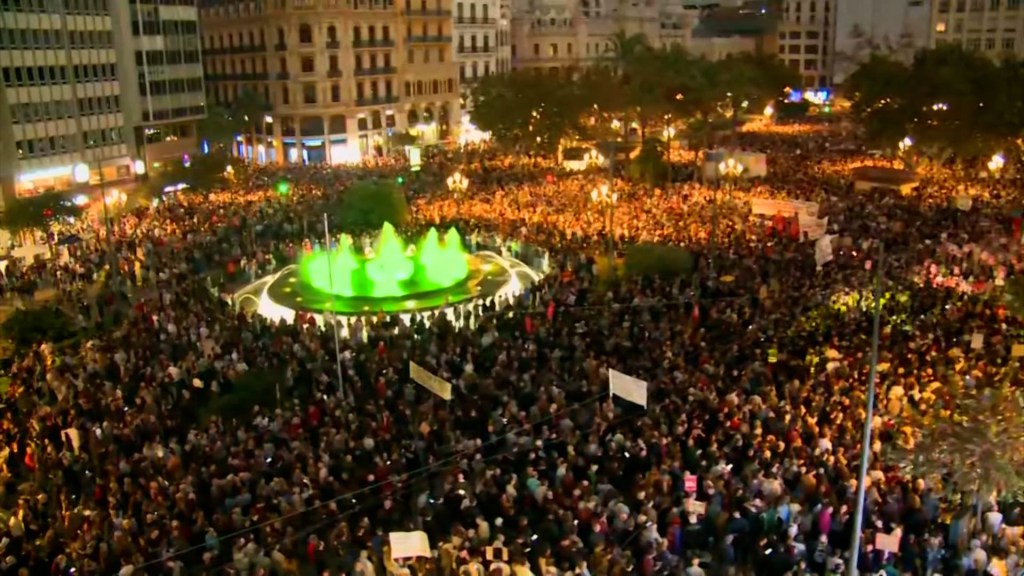 Indignación en Valencia: protesta por la gestión gubernamental de las inundaciones