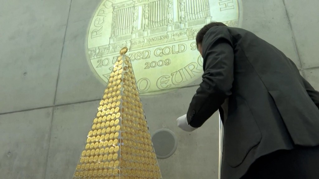 Exhiben en Munich el árbol de Navidad más caro de Europa