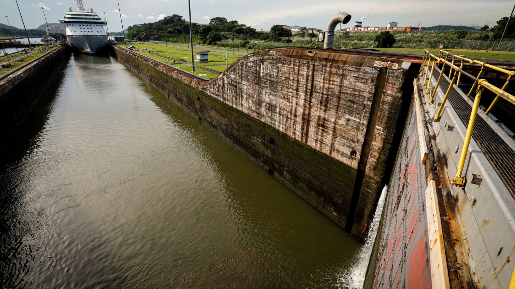 Mulino: No hay absolutamente ninguna participación china en el canal de Panamá