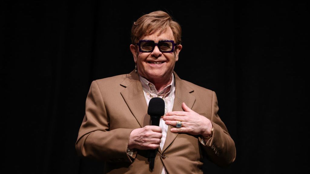 Elton John: “Como saben, he perdido la vista”