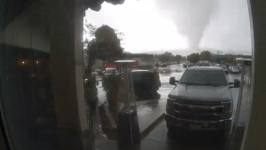 Fuertes vientos causaron alerta de tornado en San Francisco