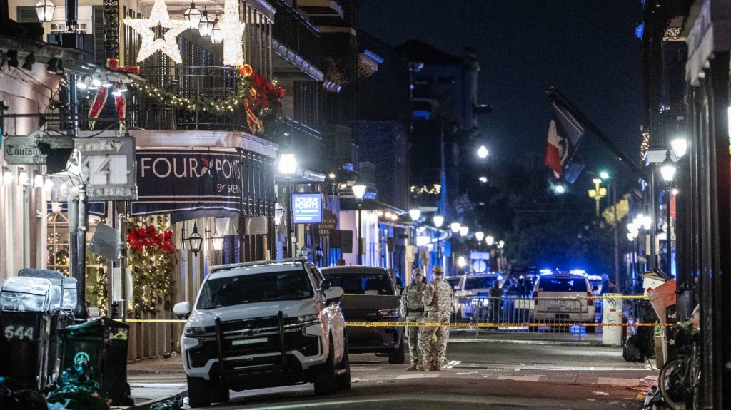 FBI: Conductor que arrolló una multitud en Nueva Orleans actuó solo y se inspiró en ISIS